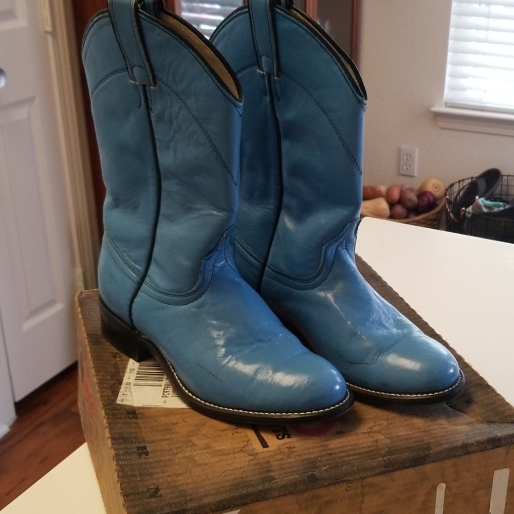 Laredo Cowgirl boots